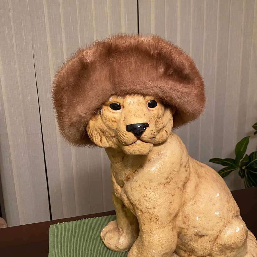 Vintage light brown mink fur hat
